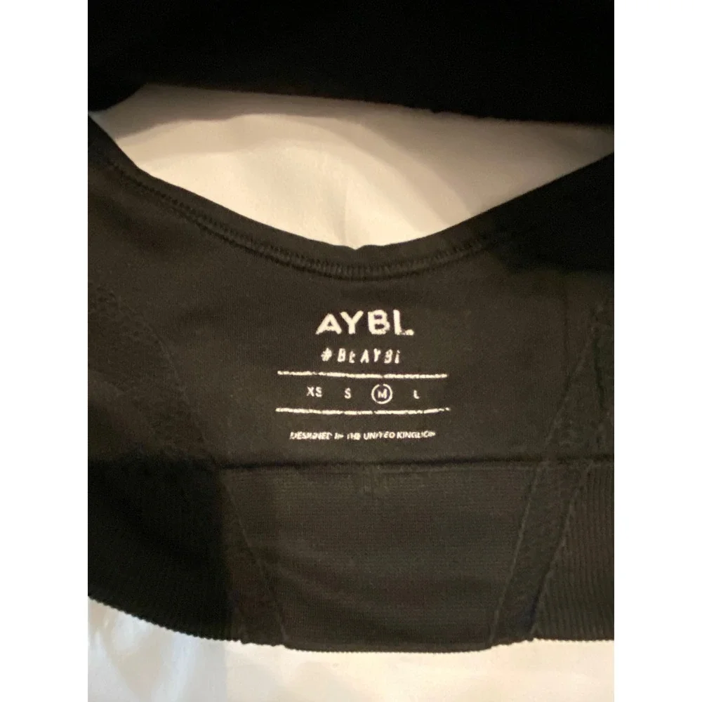 AYBL Motion Seamless Sports Bra Black Cross Back Activewear Top Womens Medium
